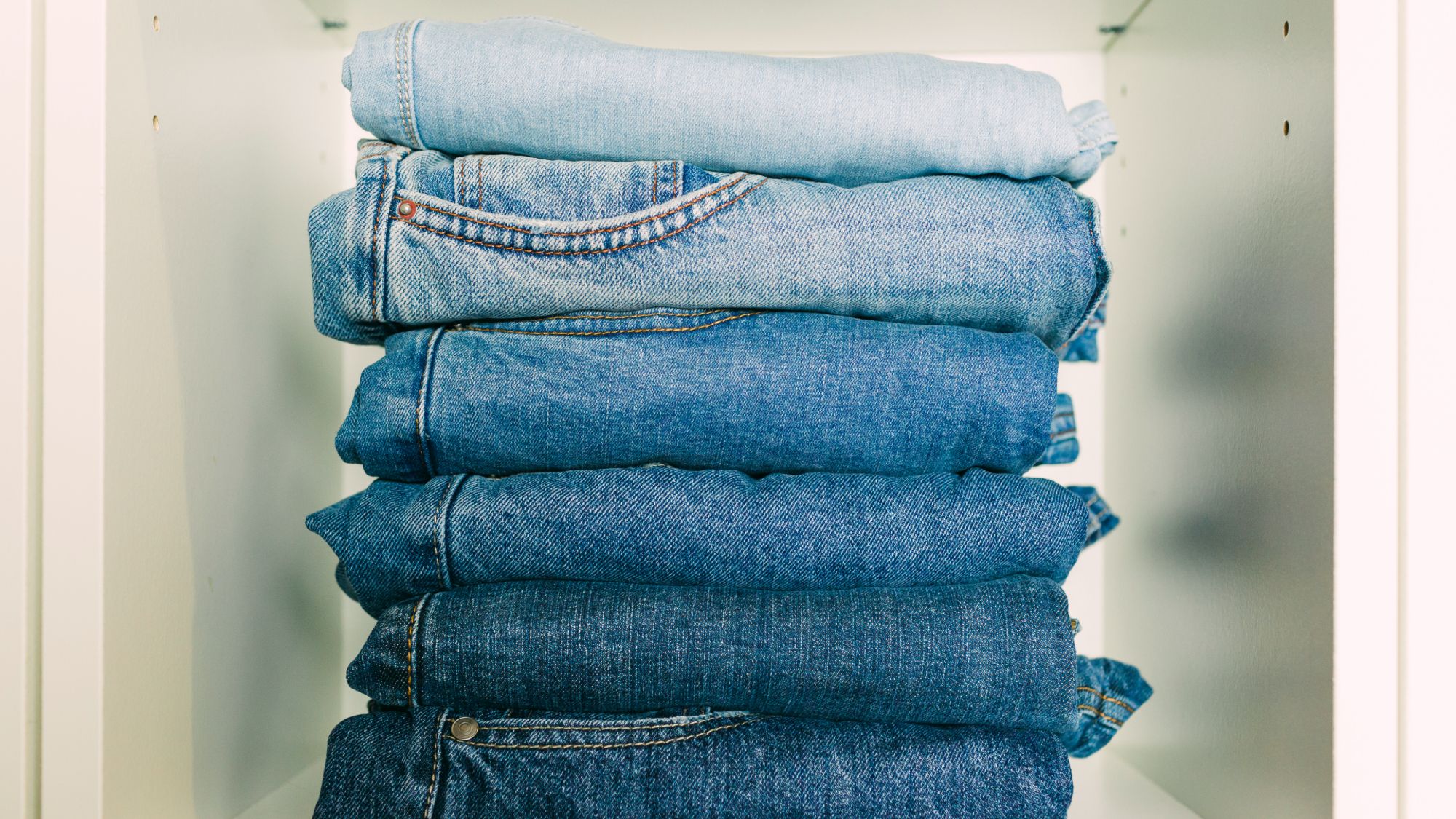https3A2F2Fwww.manners.nl2Fwp-content2Fuploads2F20262F012FZo-vind-je-de-perfecte-jeans-in-gr.jpeg
