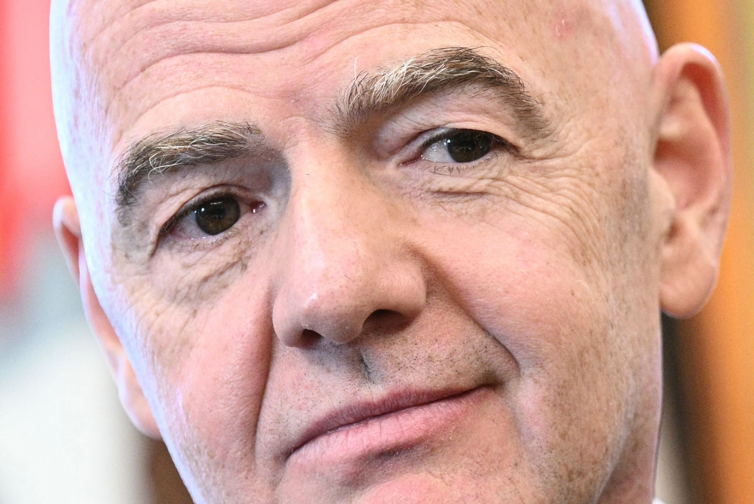 https3A2F2Fwww.manners.nl2Fwp-content2Fuploads2F20262F012Fgianni-infantino-fifa-salaris-.jpg