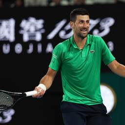 live-australian-open-djokovic-pakt-ook-tweede-set-tegen-van-de-zandschulp.jpg