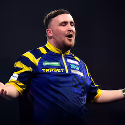 live-wk-darts-opnieuw-boegeroep-voor-littler-bij-aanvang-van-kwartfinaleduel.jpg