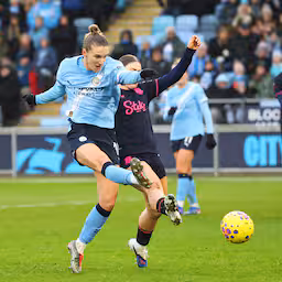 miedema-en-casparij-helpen-manchester-city-aan-elfde-competitiezege-op-rij.jpg