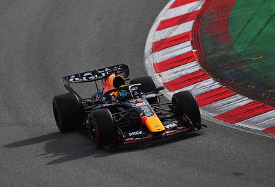 montmelo-spain-january-26-isack-hadjar-of-france-driving-the-6-oracle-red-bull-racing-rb22-on-track.webp