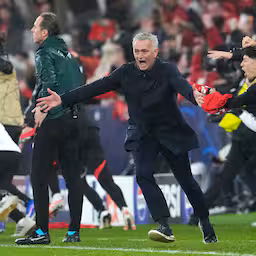 mourinho-en-scorende-benfica-keeper-na-bizarre-ontknoping-in-cl-krankzinnig.jpg