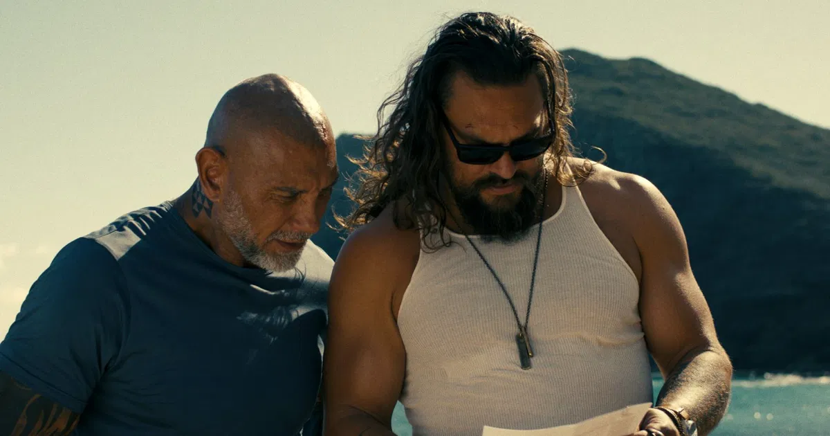 nieuwe-actiekomedie-met-jason-momoa-en-dave-bautista-nu-te-zien.jpg