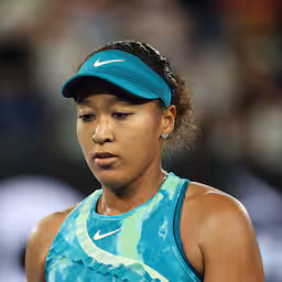 osaka-trekt-zich-vlak-voor-partij-terug-op-australian-open-doet-enorm-pijn.jpg