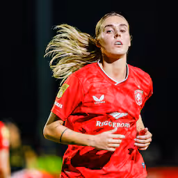 roord-helpt-twente-vrouwen-met-hattrick-aan-ruime-zege-spitse-valt-uit.jpg