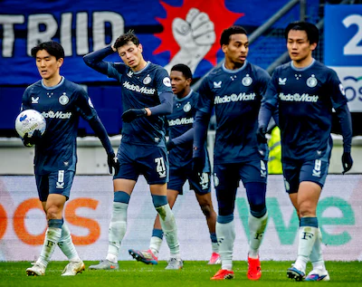 sc-heerenveen-feyenoord-seizoen-2025-2026-amourricho-van-axel-dongen-heeft-de-2-2-gescoord-in-de-laa.webp