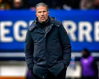 sc-heerenveen-feyenoord-seizoen-2025-2026-robin-van-persie-langs-de-kant-foto-pim-ras.webp
