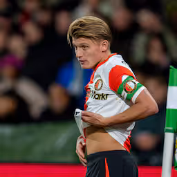 sem-steijn-verliest-aanvoerdersband-bij-feyenoord-aan-timon-wellenreuther.jpg
