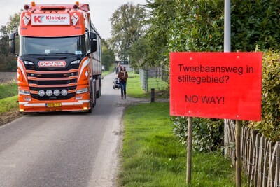 serie-afgekocht-goudswaard-bewoners-die-tegen-de-komst-van-een-tweebaansweg-zijn-voor-vrachtwagens-i.jpeg