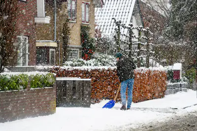 soest-03-01-2026-code-oranje-grote-hinder-door-winters-weer-flinke-sneeuwval-in-midden-van-het-land.webp