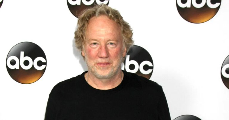 timothy-busfield-uit-film-geknipt-beschuldigingen.jpg