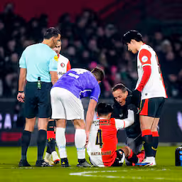 van-persie-ziet-vier-spelers-uitvallen-bij-feyenoord-het-wordt-weer-puzzelen.jpg