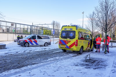 veel-hulpdiensten-bij-metrostation-schiedam-nieuwland.jpeg