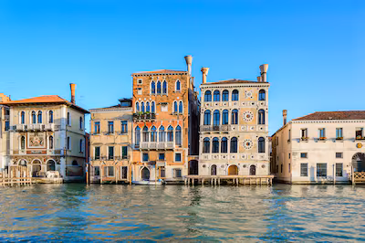 venice-italy-venetian-palaces-palazzo-salviati-and-dario-as-seen-from-grand-canal.avif