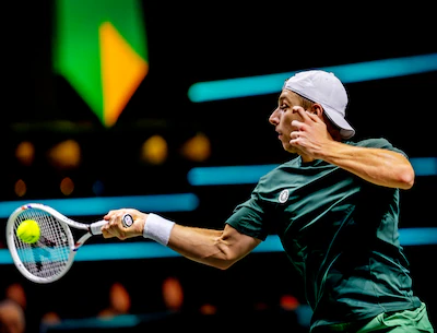 abn-amro-tennis-tournament-2025-tallon-griekspoor-tijdens-zijn-dubbel-met-botic-van-de-zandschulp-ve.webp