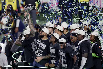 epa12718931-the-seattle-seahawks-celebrate-with-the-vince-lombardi-trophy-after-the-seahawks-defeate.webp