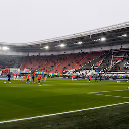 live-eredivisie-duel-tussen-az-en-ajax-begint-bijna-reacties-na-zege-feyenoord.jpg