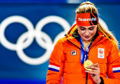 olympische-winterspelen-2026-milaan-cortina-jutta-leerdam-flikt-het-ze-pakt-goud-op-de-1000-meter-op.webp